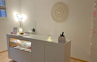 Soins, massages thérapeutiques et énergétiques, sonothérapie, méditation, voyage sonore, guérison, voyage au cœur de soi, atelier intuition, stage, mediumnité