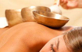 Soins, massages thérapeutiques et énergétiques, sonothérapie, méditation, voyage sonore, guérison, voyage au cœur de soi, atelier intuition, stage, mediumnité